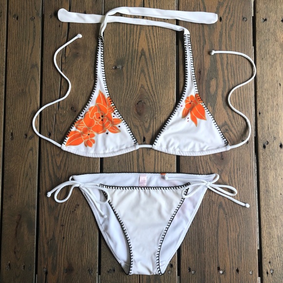 Victoria's Secret Other - Victoria’s Secret triangle tie bikini - XS